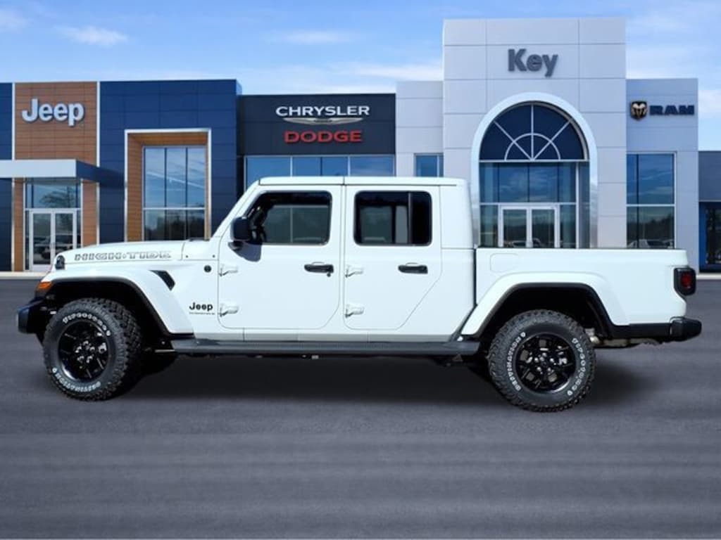 New 2025 Jeep Gladiator High Tide Pickup