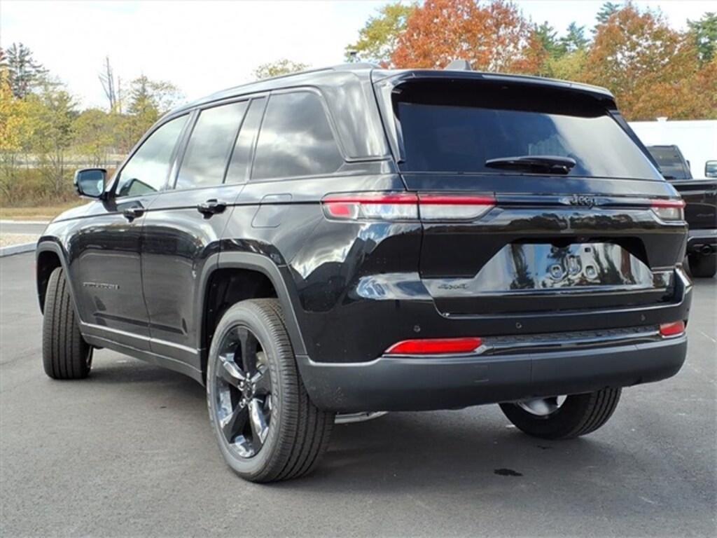 New 2025 Jeep Grand Cherokee Altitude X Sport Utility