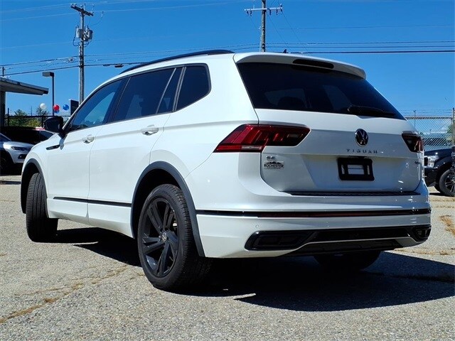2024 Volkswagen Tiguan SE R-Line Black photo 2