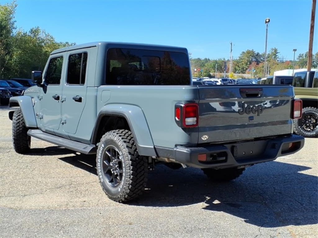 New 2025 Jeep Gladiator High Tide Pickup