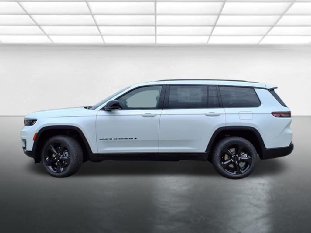 New 2025 Jeep Grand Cherokee Limited Sport Utility