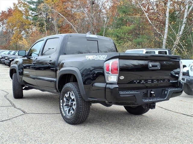 2023 Toyota Tacoma TRD Off-Road photo 3