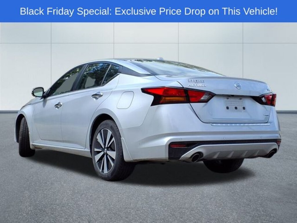 Used 2022 Nissan Altima 2.5 SV Sedan