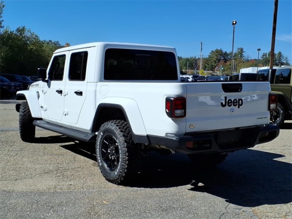 New 2025 Jeep Gladiator High Tide Pickup