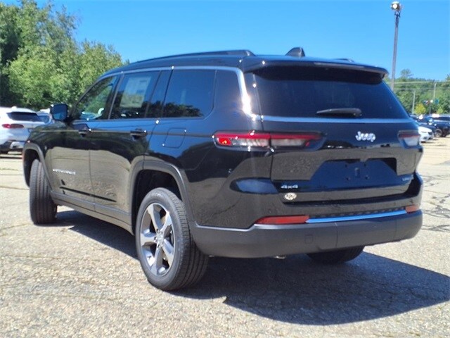 2025 Jeep Grand Cherokee Limited photo 2