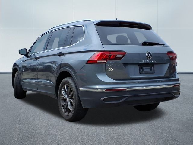 2022 Volkswagen Tiguan SE photo 3