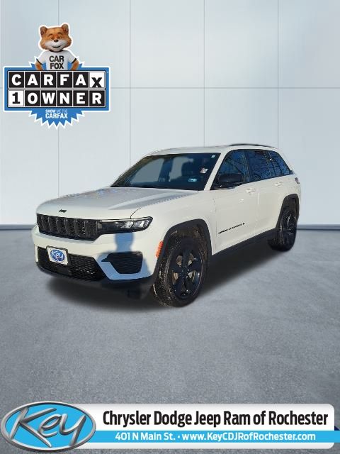 2025 Jeep Grand Cherokee Altitude's photo
