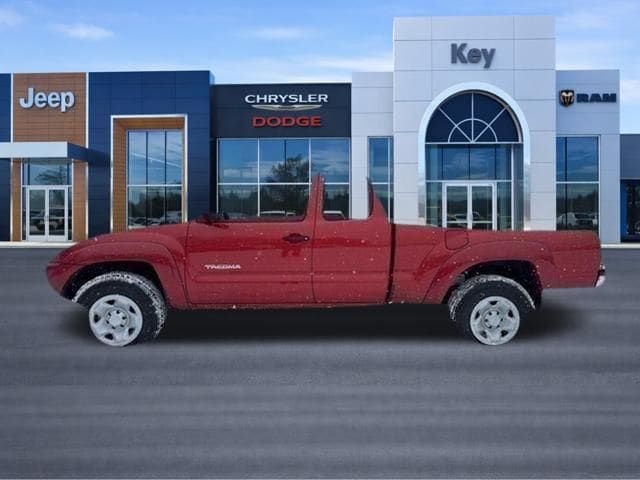 Used 2011 Toyota Tacoma Base with VIN 5TFUX4ENXBX001563 for sale in Rochester, NH