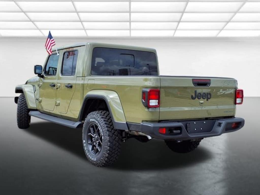 New 2025 Jeep Gladiator High Tide Pickup