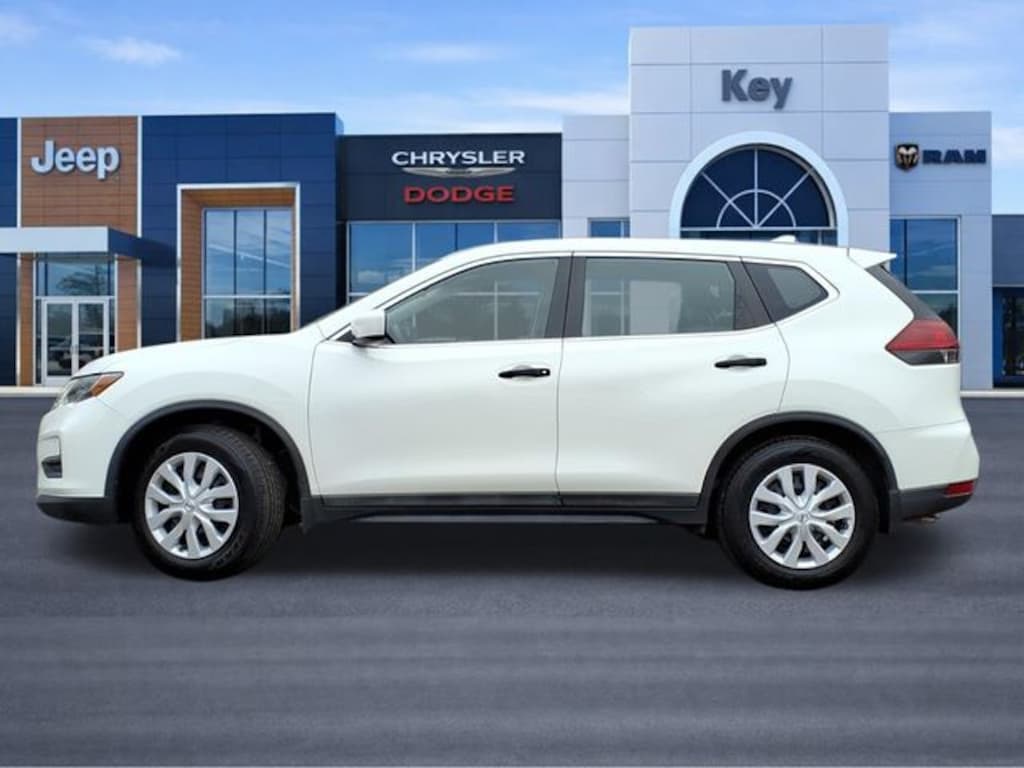 Used 2019 Nissan Rogue S SUV