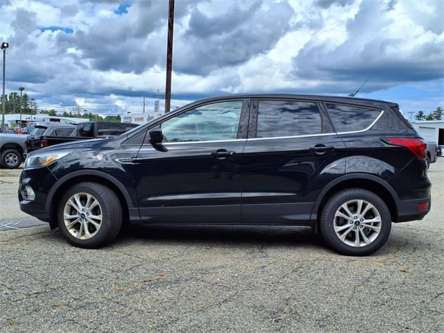 Used 2019 Ford Escape SE with VIN 1FMCU9GD4KUA42628 for sale in Rochester, NH