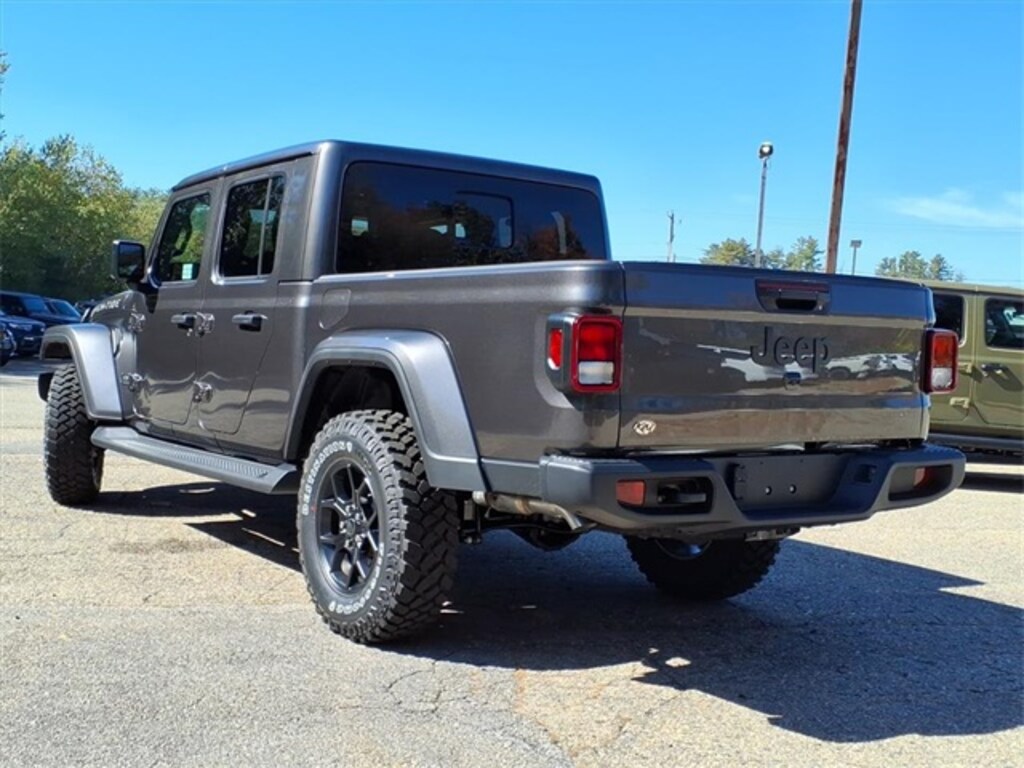 New 2025 Jeep Gladiator High Tide Pickup