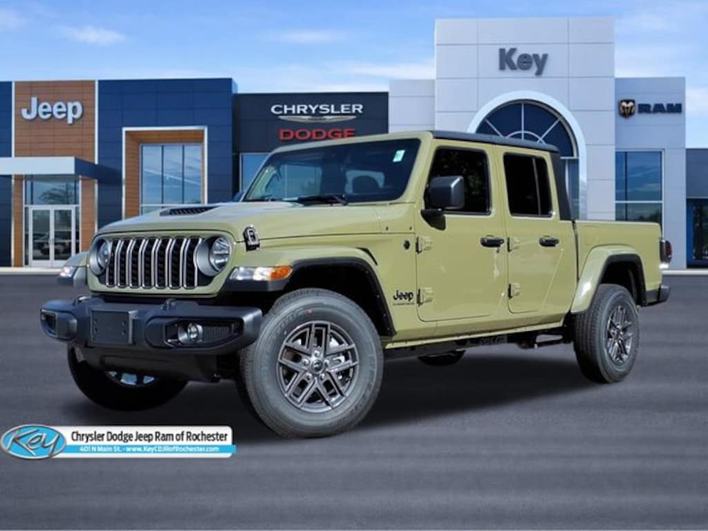 New 2025 Jeep Gladiator Sport S Pickup