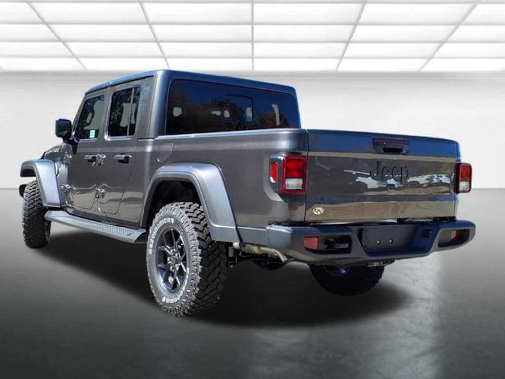 New 2025 Jeep Gladiator High Tide Pickup
