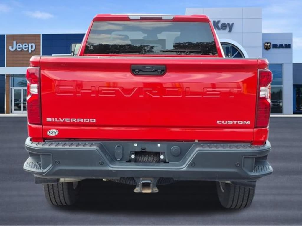 Used 2024 Chevrolet Silverado 2500 HD Custom Truck Crew Cab