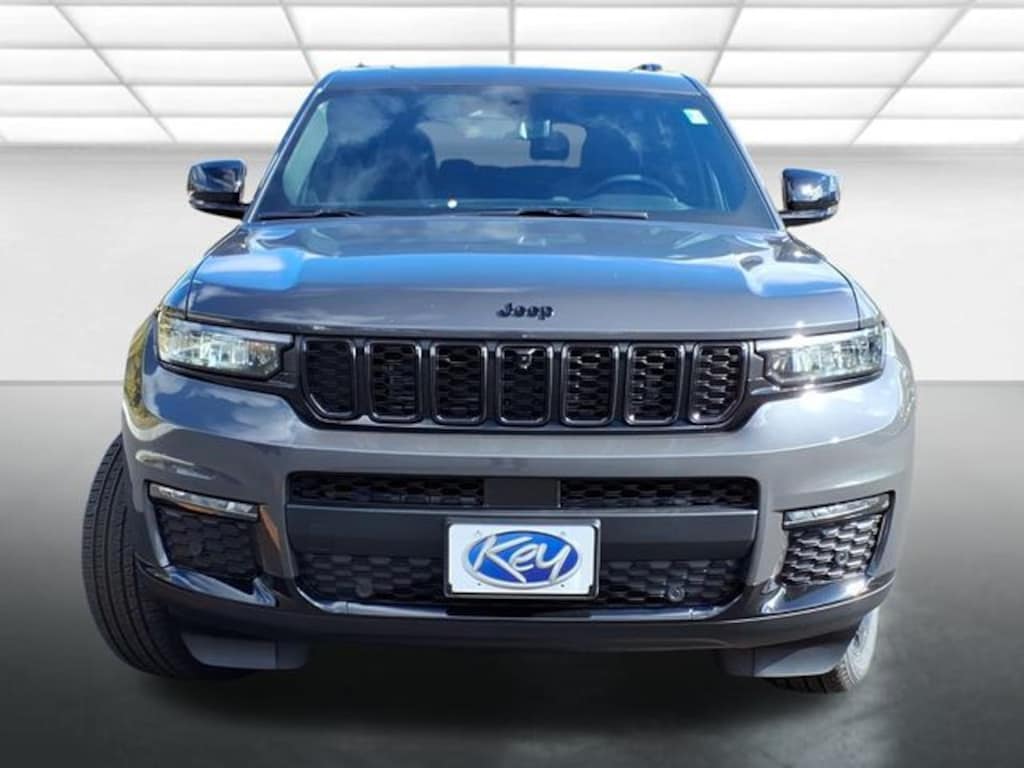 New 2025 Jeep Grand Cherokee Limited Sport Utility