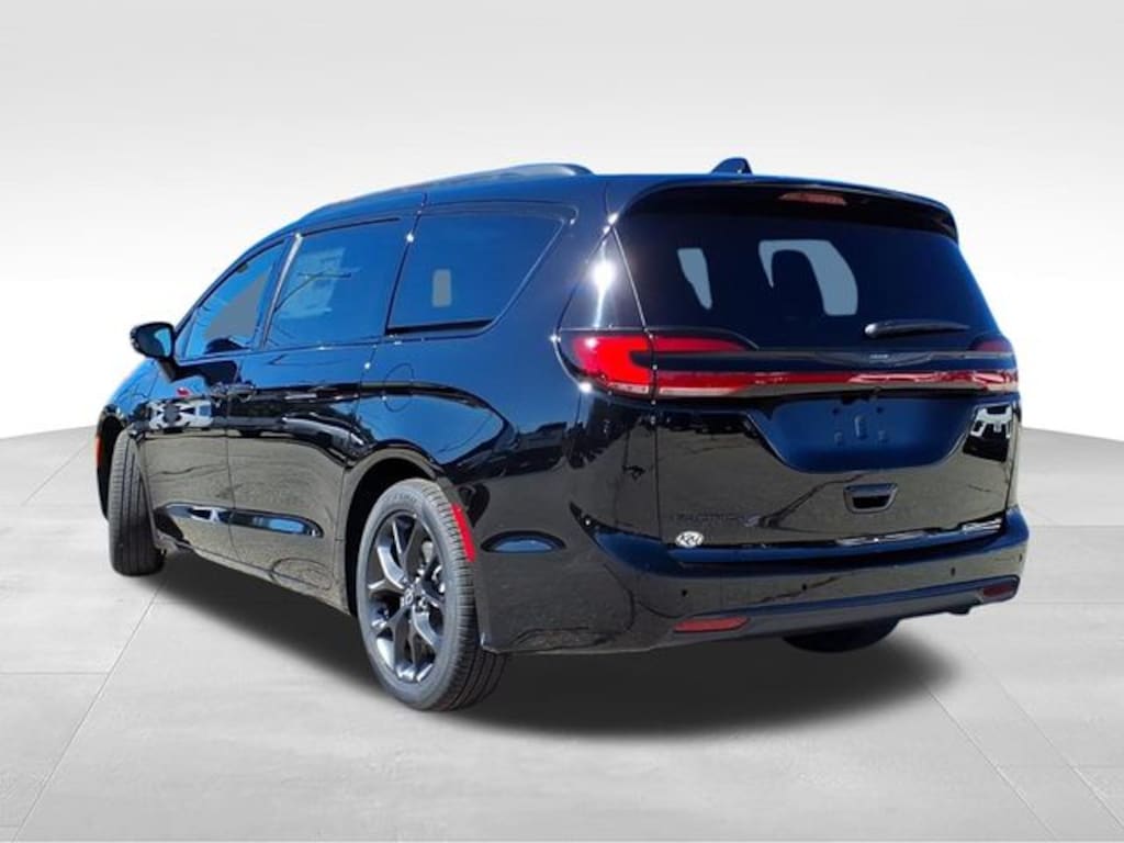 New 2026 Chrysler Pacifica Select Passenger Van