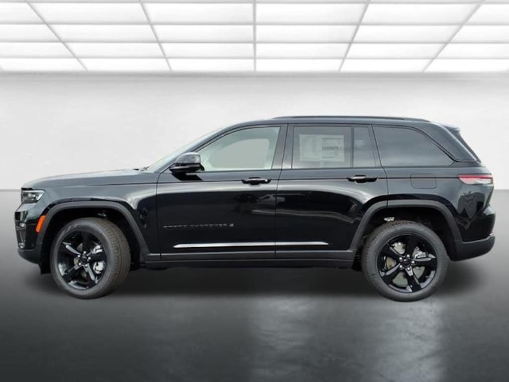 New 2025 Jeep Grand Cherokee Limited Sport Utility