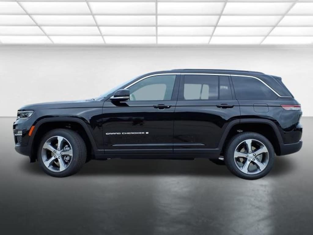 New 2025 Jeep Grand Cherokee Limited Sport Utility