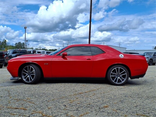 2023 Dodge Challenger R/T photo 2