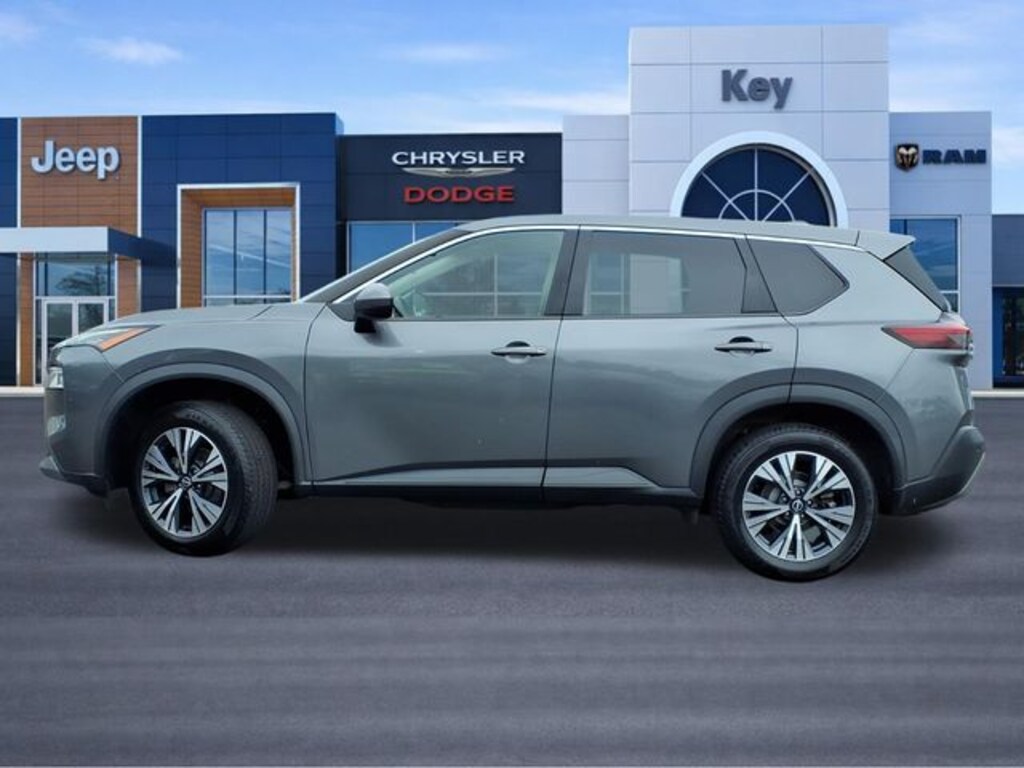 Used 2022 Nissan Rogue SV SUV