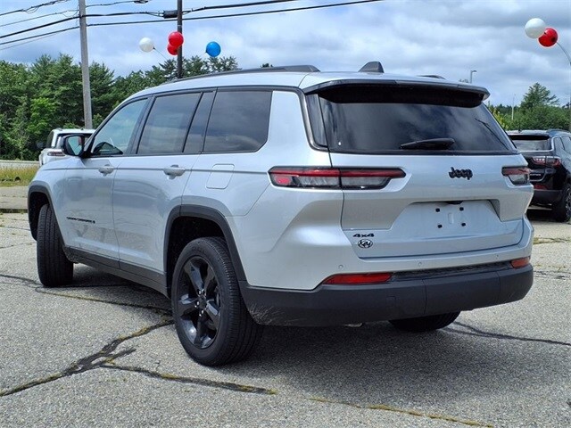 2024 Jeep Grand Cherokee Altitude X photo 3