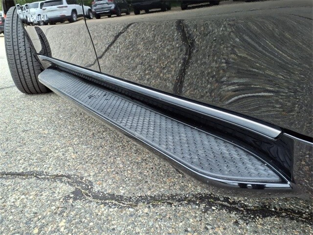 2024 Jeep Wagoneer Base photo 4