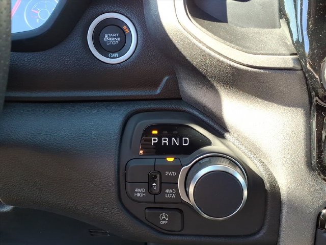 2026 RAM 1500 Express - Photo 17