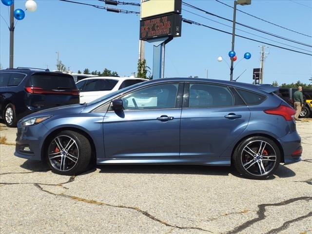 Used 2018 Ford Focus ST with VIN 1FADP3L92JL282107 for sale in Rochester, NH