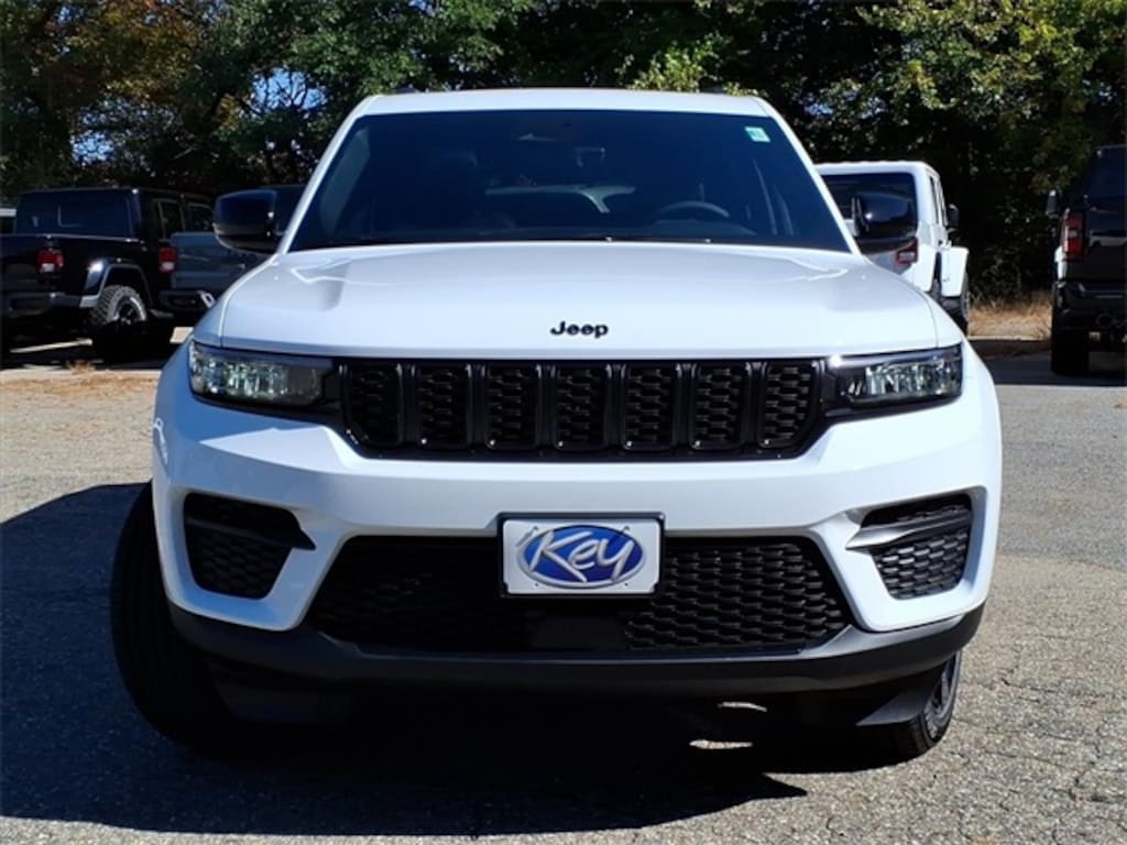 New 2025 Jeep Grand Cherokee Altitude X Sport Utility