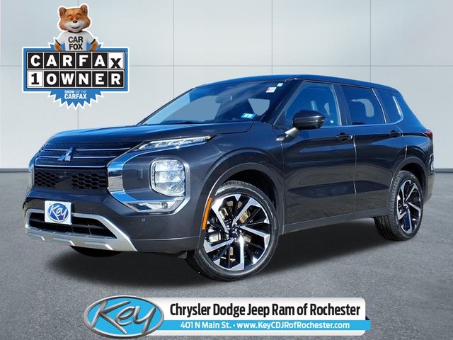 2024 Mitsubishi Outlander SE's photo