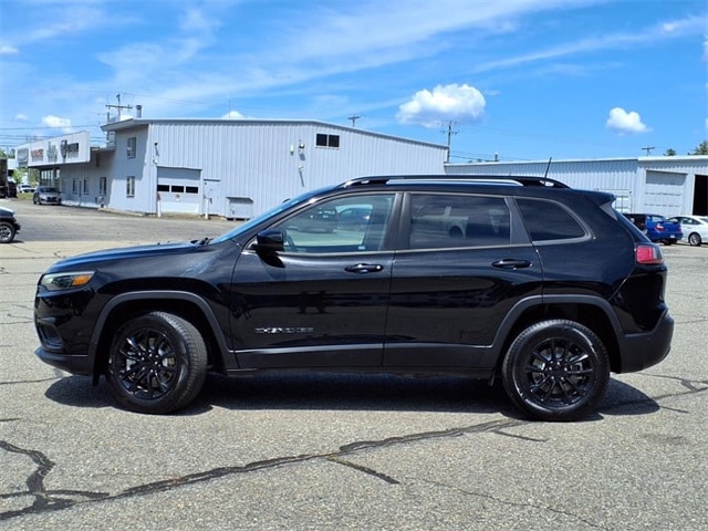 Used 2023 Jeep Cherokee Altitude Lux with VIN 1C4PJMMB9PD114242 for sale in Rochester, NH