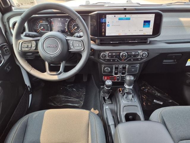 2025 Jeep Wrangler 4-Door Willys - Photo 12
