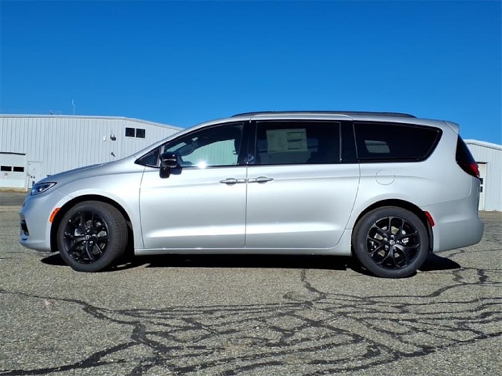 New 2026 Chrysler Pacifica Select Passenger Van