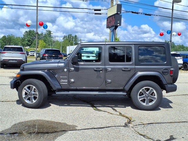 2022 Jeep Wrangler Unlimited Sahara photo 2