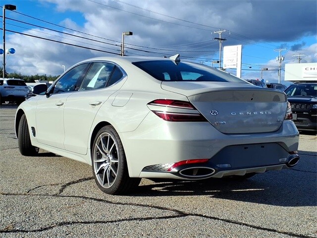 2025 Genesis G70 2.5T photo 3