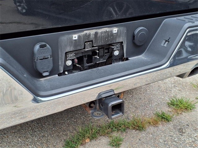 2022 Chevrolet Silverado 1500 LT photo 4