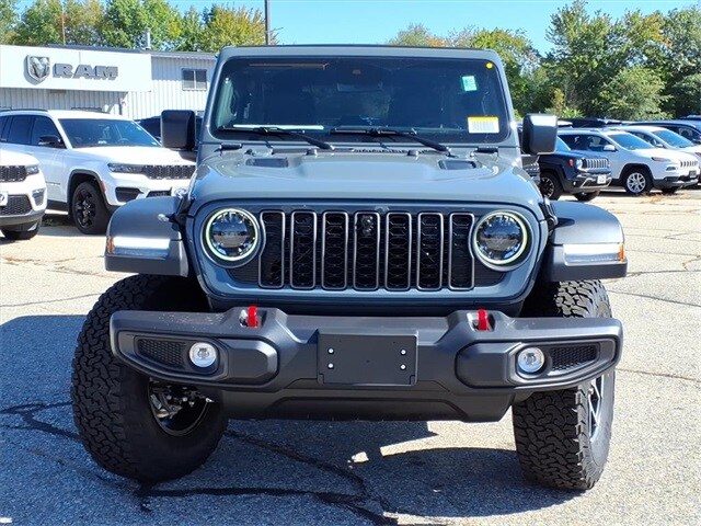2025 Jeep Wrangler Rubicon photo 2