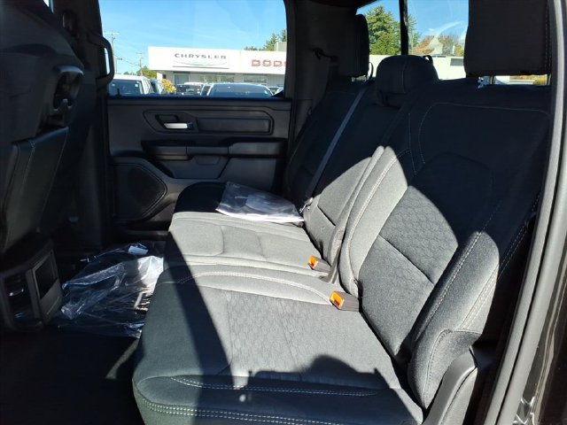 2026 RAM 1500 Express - Photo 12