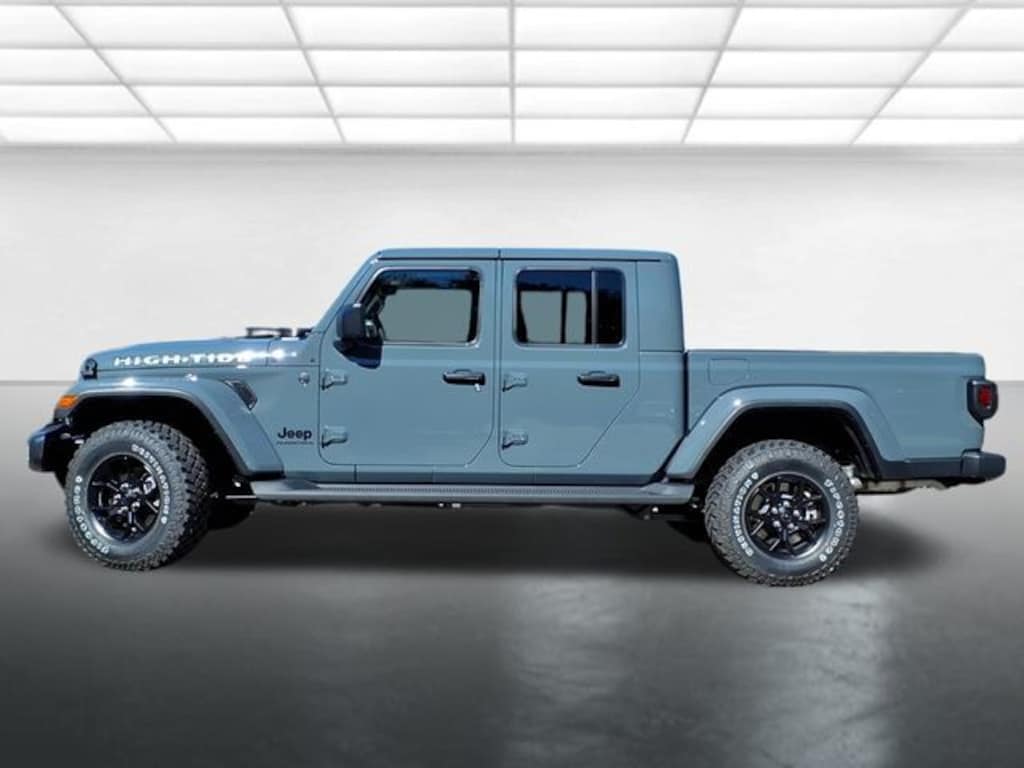 New 2025 Jeep Gladiator High Tide Pickup