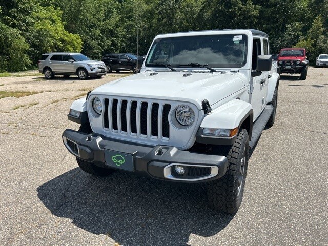 2020 Jeep Gladiator Overland photo 2