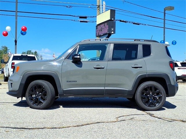 2022 Jeep Renegade Altitude photo 2
