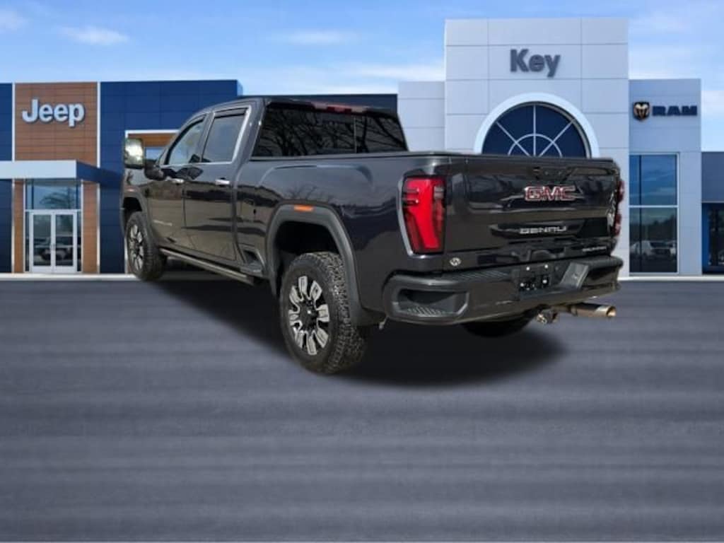 Used 2024 GMC Sierra 2500 HD Denali Truck Crew Cab