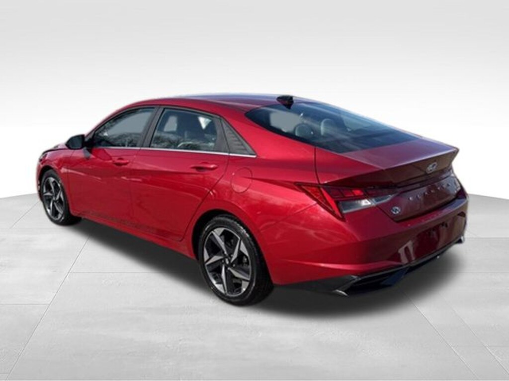 Used 2023 Hyundai Elantra Limited Sedan