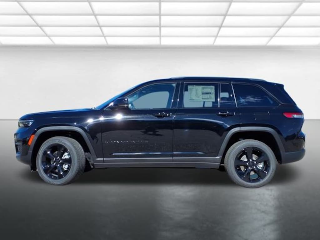 New 2025 Jeep Grand Cherokee Altitude X Sport Utility