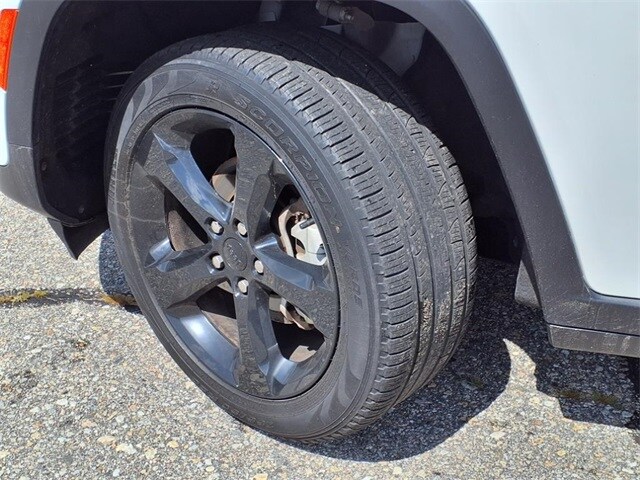 2023 Jeep Grand Cherokee Limited photo 4