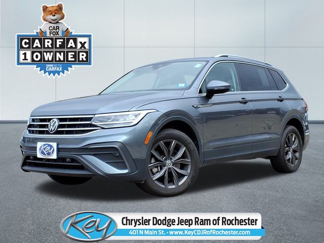 2022 Volkswagen Tiguan SE's photo