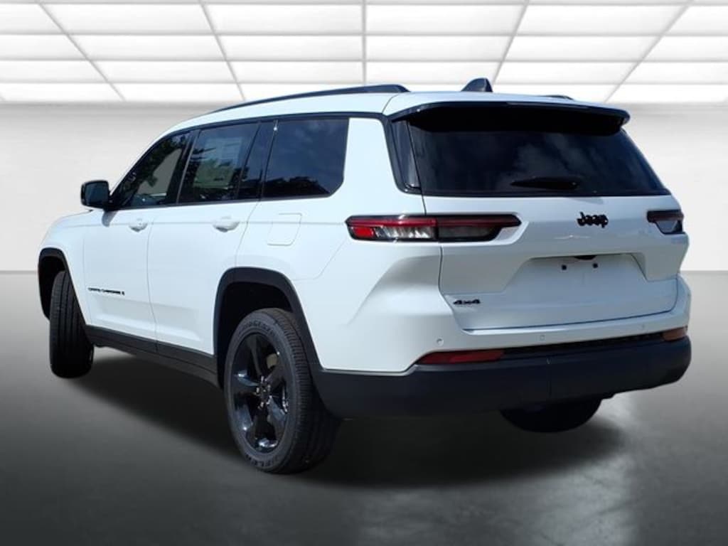 New 2025 Jeep Grand Cherokee Altitude X Sport Utility