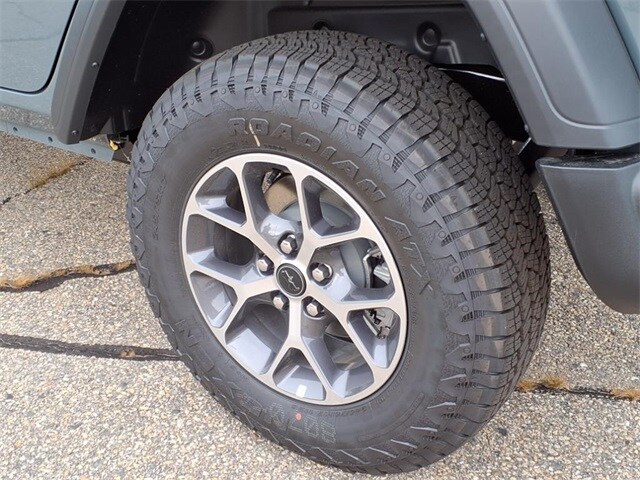 2025 Jeep Wrangler Sport S photo 4