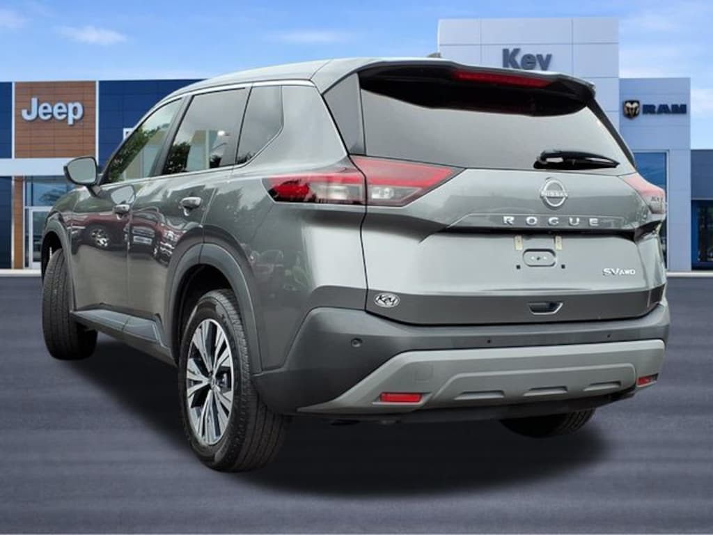 Used 2022 Nissan Rogue SV SUV